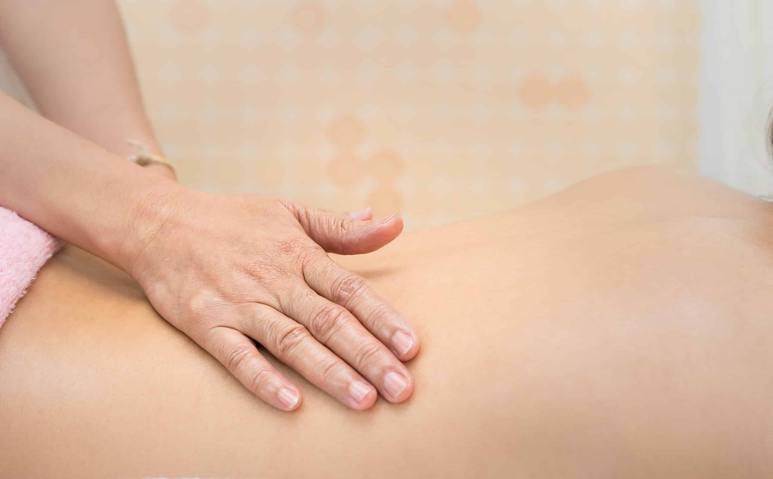 PUUR Osteopathie keizersnede massage